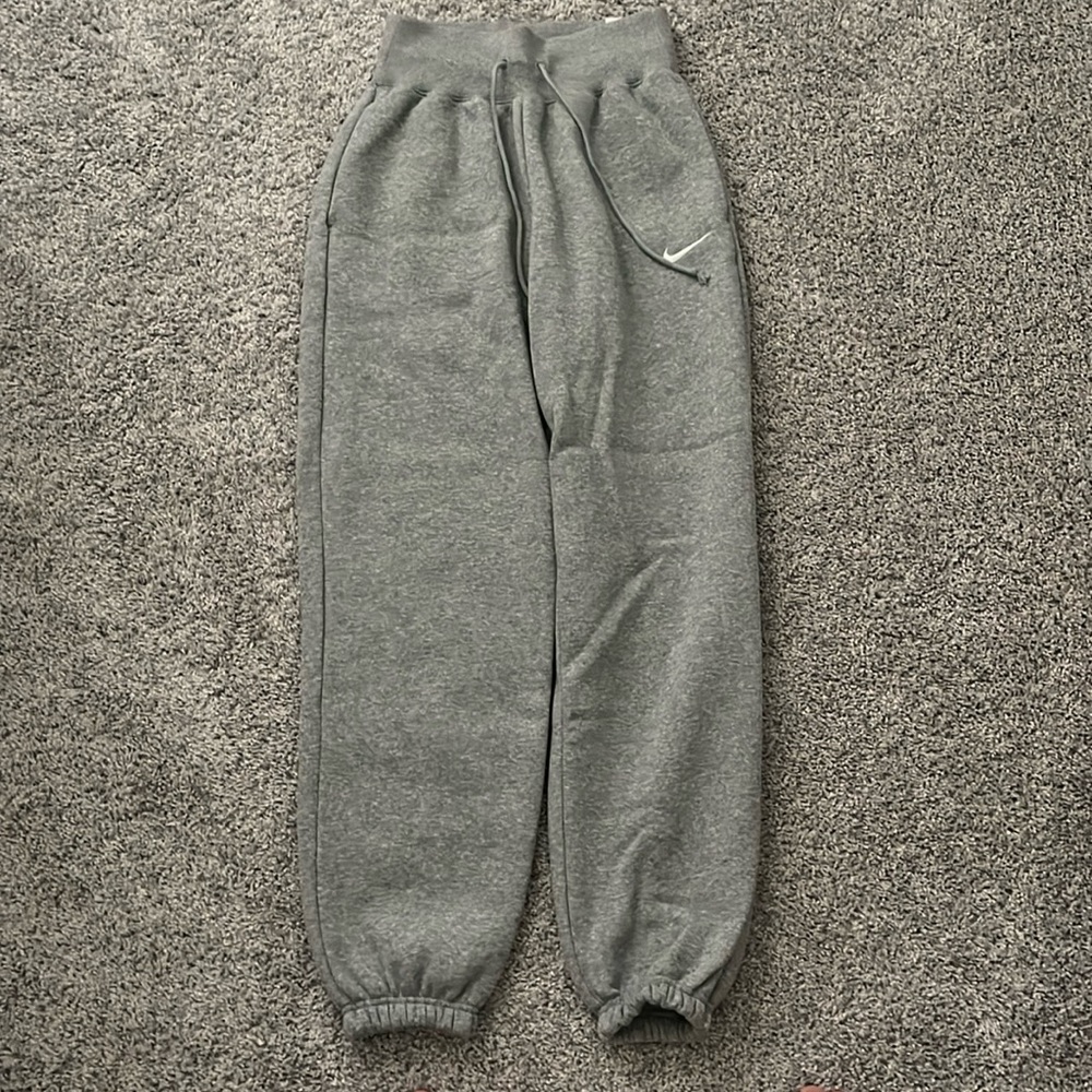 Women Nike pants